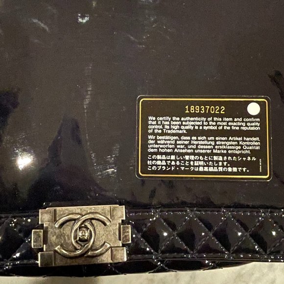 CHANEL - Navy Blue Patent Leather Large Boy Rever - Picture 7 of 8